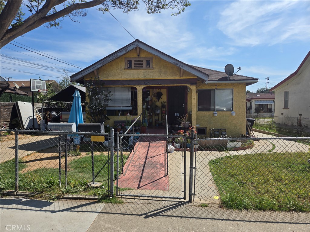 156 N Hicks