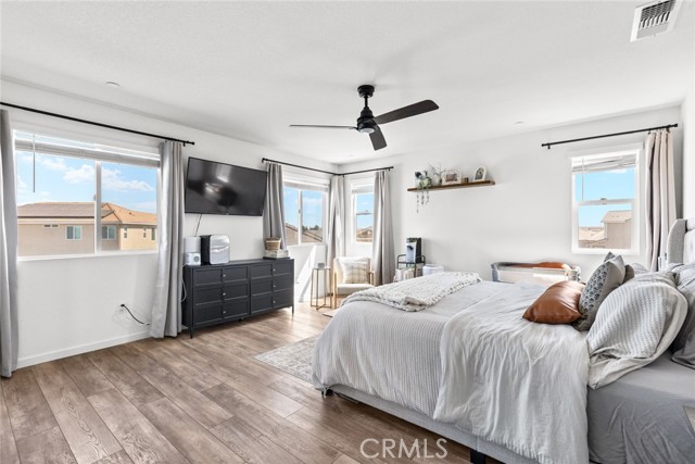 Detail Gallery Image 14 of 36 For 1815 Chelsea Ct, Plumas Lake,  CA 95961 - 5 Beds | 3 Baths