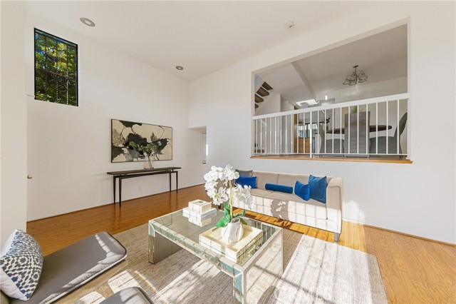 Detail Gallery Image 3 of 32 For 406 N Lincoln Ave a,  Monterey Park,  CA 91755 - 3 Beds | 3 Baths