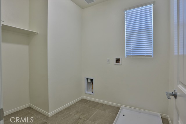 1957 S Hartford Place, San Bernardino CA: https://media.crmls.org/medias/6926d95f-c52c-43ce-bc7a-725d9b9c59d9.jpg
