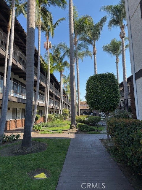 Detail Gallery Image 7 of 9 For 17200 Newhope St #217,  Fountain Valley,  CA 92708 - 2 Beds | 2 Baths