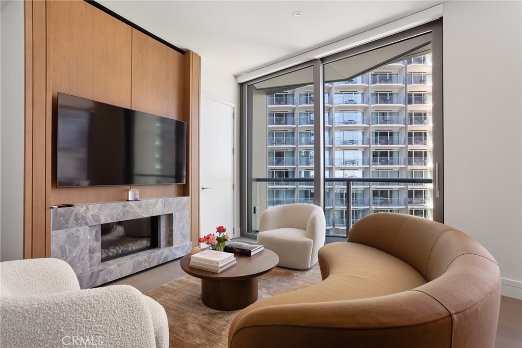211 Elm Court #3C