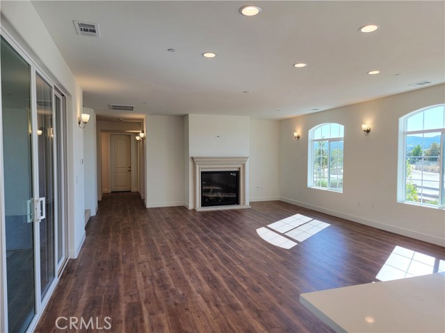 Detail Gallery Image 8 of 22 For 701 Manor Ln, Paso Robles,  CA 93446 - 4 Beds | 3 Baths