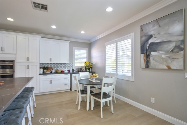 Detail Gallery Image 10 of 58 For 44366 Dorchester, Temecula,  CA 92592 - 4 Beds | 2/1 Baths