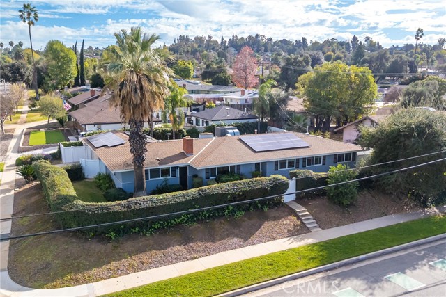 Detail Gallery Image 2 of 52 For 1235 W Cypress, Redlands,  CA 92373 - 5 Beds | 3 Baths