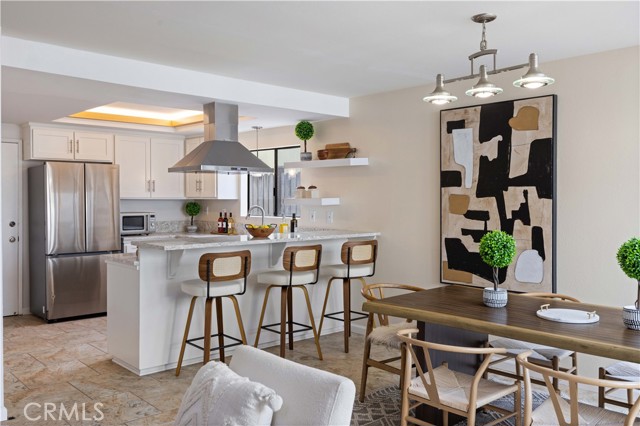 Detail Gallery Image 2 of 34 For 2317 Carnegie Ln #B,  Redondo Beach,  CA 90278 - 3 Beds | 2/1 Baths