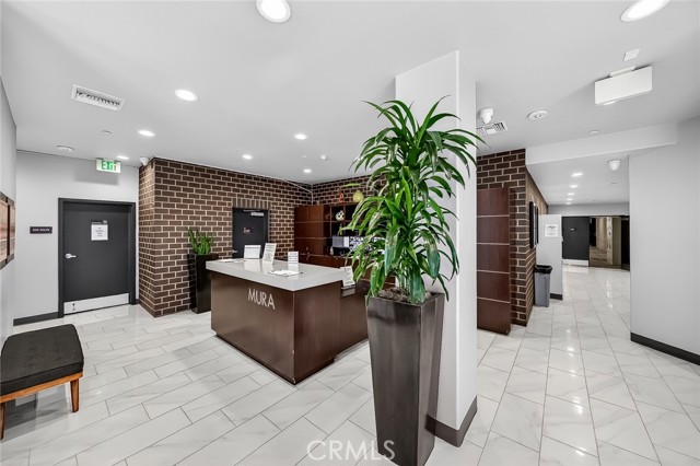 629 Traction, Los Angeles CA: https://media.crmls.org/medias/692a65c3-6271-41ea-b410-91a5352a0ec9.jpg