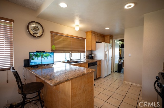 Detail Gallery Image 11 of 37 For 13117 Pan Am Bld, Moreno Valley,  CA 92553 - 3 Beds | 2 Baths