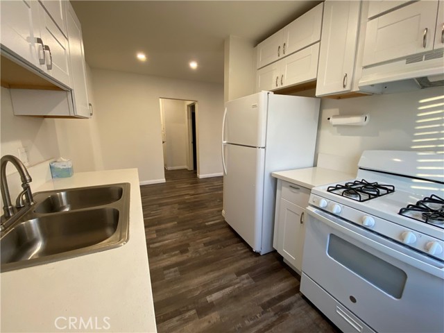 Detail Gallery Image 2 of 14 For 3729 W 190th St, Torrance,  CA 90504 - 1 Beds | 1 Baths