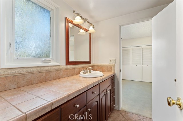 3/4 Jack & Jill bath.