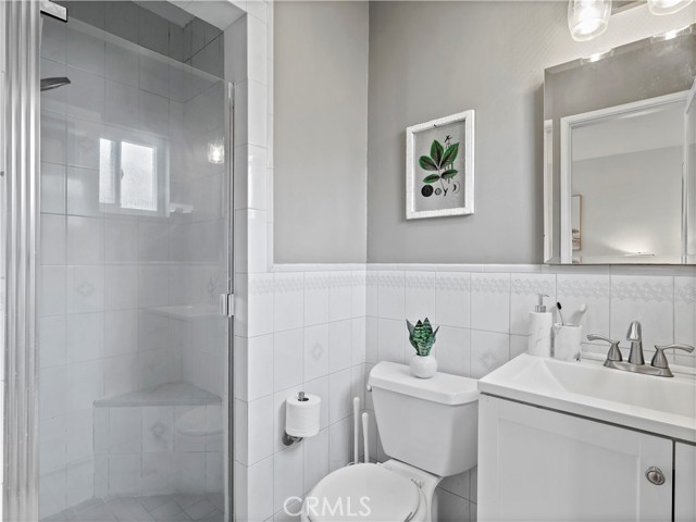 Detail Gallery Image 6 of 57 For 8110 Lesner Ave, Lake Balboa,  CA 91406 - 3 Beds | 2 Baths