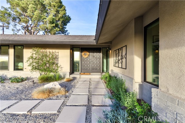 Detail Gallery Image 1 of 30 For 1160 Church St, Pasadena,  CA 91105 - 3 Beds | 3/1 Baths