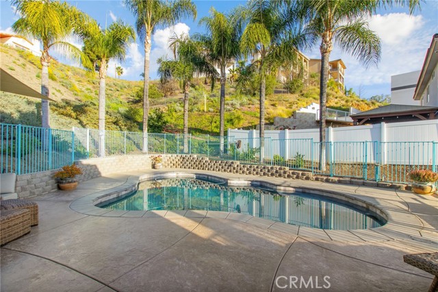 Detail Gallery Image 46 of 72 For 22391 San Joaquin, Canyon Lake,  CA 92587 - 4 Beds | 2/1 Baths