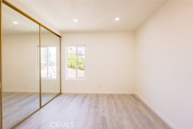 409 Burchett Street, Glendale CA: https://media.crmls.org/medias/692fa33c-8f48-4a9c-a3a2-08b921fec10c.jpg
