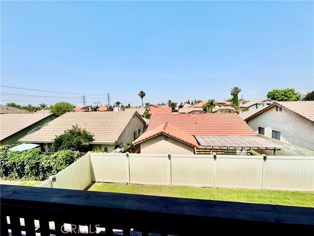 11308 Sherwood Court, Fontana CA: https://media.crmls.org/medias/692fa357-8e07-4b52-b486-67d6226adb96.jpg