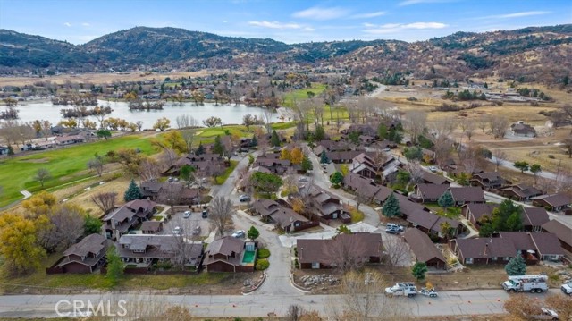 2 Village Lane, Tehachapi CA: https://media.crmls.org/medias/692fac0d-6b45-4a4b-8869-8efd267308d5.jpg
