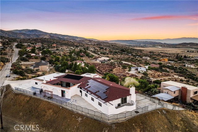 Detail Gallery Image 6 of 74 For 645 Lakeview Dr, Palmdale,  CA 93551 - 5 Beds | 3/1 Baths