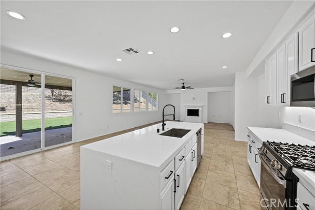 Detail Gallery Image 25 of 39 For 205 Logan, Beaumont,  CA 92223 - 5 Beds | 3 Baths