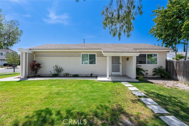 3681 Haverford Street, Irvine CA: https://media.crmls.org/medias/6930d5c2-5b38-4802-8168-eb769c6ab95a.jpg