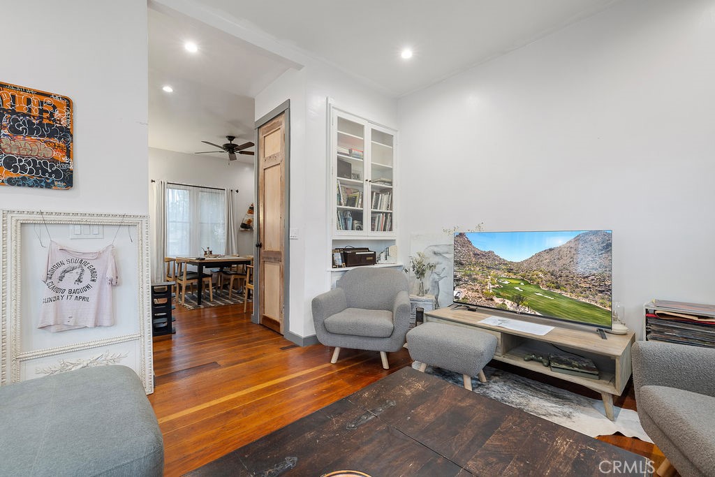 MLS #SR25244494 image #4