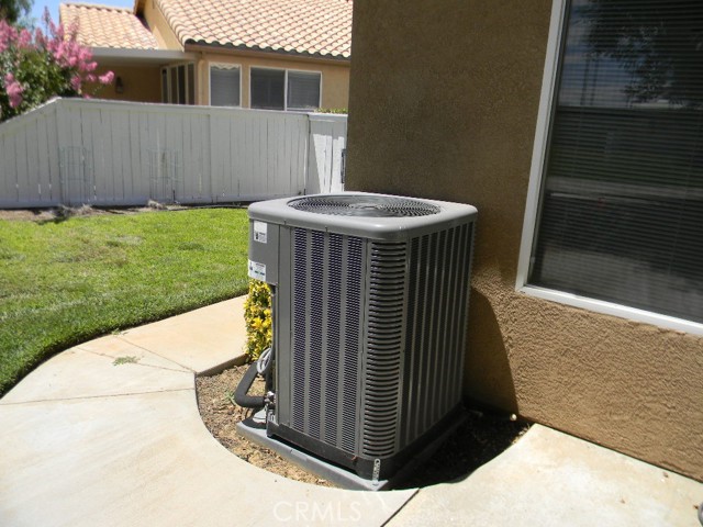 613 Big Spring Drive, Banning CA: https://media.crmls.org/medias/693215f3-5f41-4bb1-b335-7471209fd05b.jpg