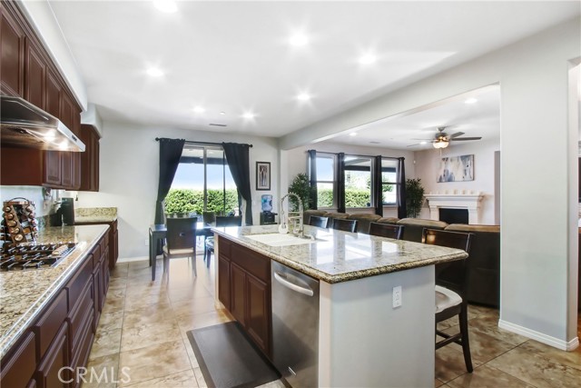 9271 Millionaire Lane, Riverside CA: https://media.crmls.org/medias/693362df-1c8f-4951-86c2-3805fb816b56.jpg