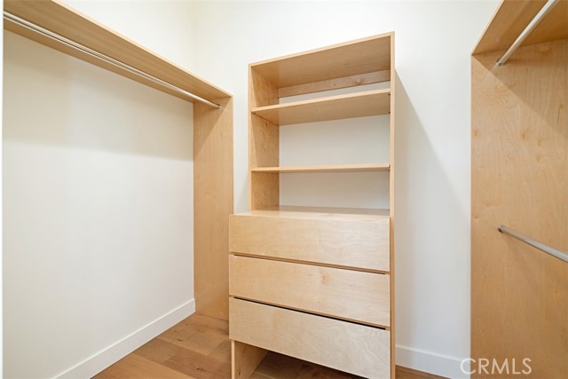 Detail Gallery Image 24 of 33 For 822 S Plymouth #4,  Los Angeles,  CA 90005 - 4 Beds | 3/1 Baths