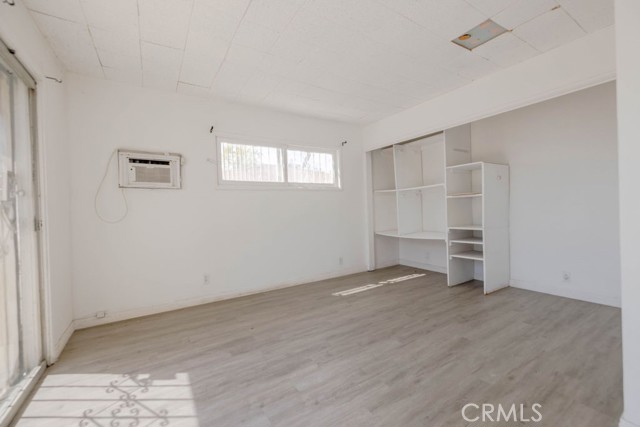 11779 Dronfield Avenue, Pacoima CA: https://media.crmls.org/medias/6934ba03-469d-4fec-a67c-eeb7ec381a18.jpg