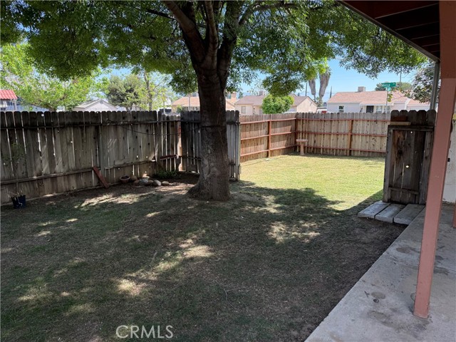 4416 Mesa, Bakersfield CA: https://media.crmls.org/medias/6934be44-cfce-4f07-a8fb-cab595425f48.jpg