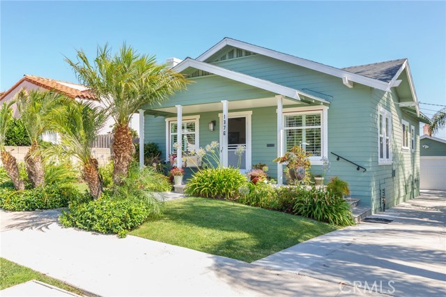 1376 14th Street W San Pedro, California Welcome home to your beautifully remodeled 2 Bedroom/1 Bath Craftsman Bungalow, with amazing curb appeal a lovely front porch and located just two short blocks from Averill Park. This 1124 sqft home is MOVE-IN READY. When entering you will be welcomed into your cozy living room with a gas fireplace surrounded by built-in cabinets with glass doors. The kitchen has been wonderfully updated with a farmhouse sink, double oven, five burner gas stove, dishwasher, quartz counters, tile flooring and new cabinets. Remodeled bathroom has granite counters, new cabinets and a tiled walk-in shower with glass door. Large master bedroom has french doors leading out to a relaxing deck that feels like a retreat where you can enjoy your morning coffee while reading your favorite book. Hardwood floors, crown molding and ceiling fans throughout make this is a truly delightful home. Located in a quiet and serene neighborhood this is a once-in-a lifetime opportunity that won't last long.