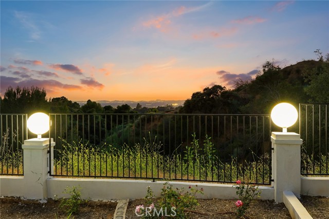 255 El Cielo Lane, Bradbury CA: https://media.crmls.org/medias/6934e9a5-50d8-41f3-be0e-af4c764f15a0.jpg