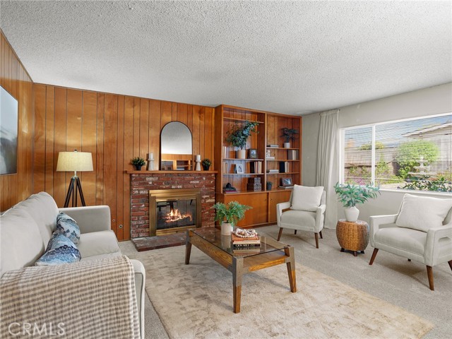 Detail Gallery Image 10 of 65 For 150 La Venta, Santa Barbara,  CA 93110 - 4 Beds | 2/1 Baths