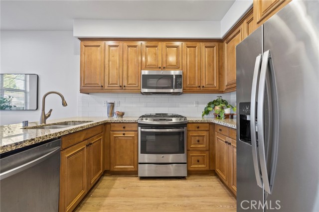 Detail Gallery Image 14 of 35 For 922 E Baseline Rd, Claremont,  CA 91711 - 3 Beds | 2/1 Baths