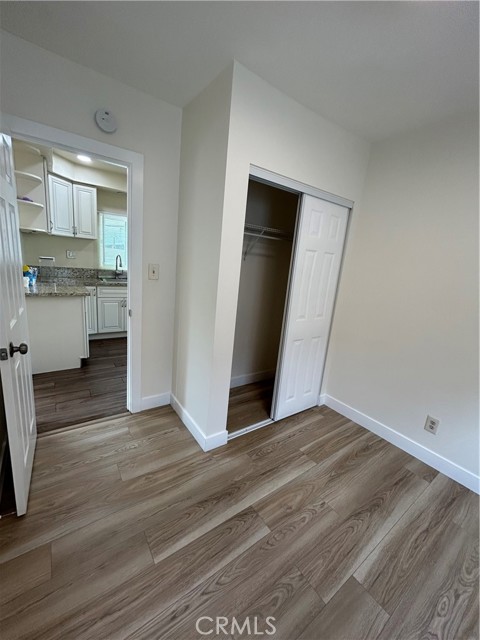2033 W Burnett Street, Long Beach CA: https://media.crmls.org/medias/6936124c-1c91-4721-a06f-793e6c255c1d.jpg