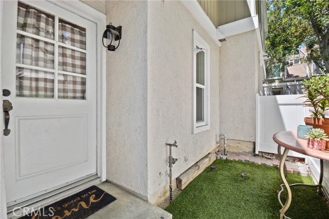 101 Abbeywood Lane, Aliso Viejo CA: https://media.crmls.org/medias/69365c0b-dc80-45e0-97c2-e664a4294ac8.jpg