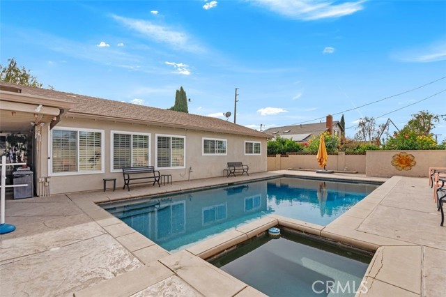 Detail Gallery Image 8 of 33 For 1893 Fitzgerald Rd, Simi Valley,  CA 93065 - 3 Beds | 2 Baths