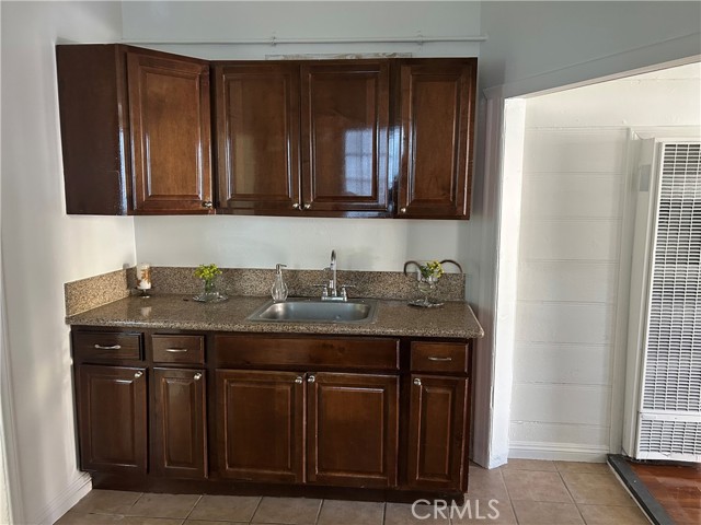 Detail Gallery Image 10 of 15 For 7049 Alabama Ave, Canoga Park,  CA 91303 - 2 Beds | 1 Baths