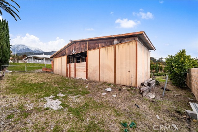 Detail Gallery Image 36 of 65 For 8851 Beechwood Dr, Rancho Cucamonga,  CA 91701 - 4 Beds | 2 Baths