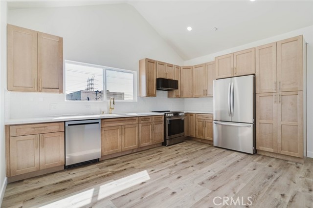 5732 Willowcrest Avenue, 3 photo 12