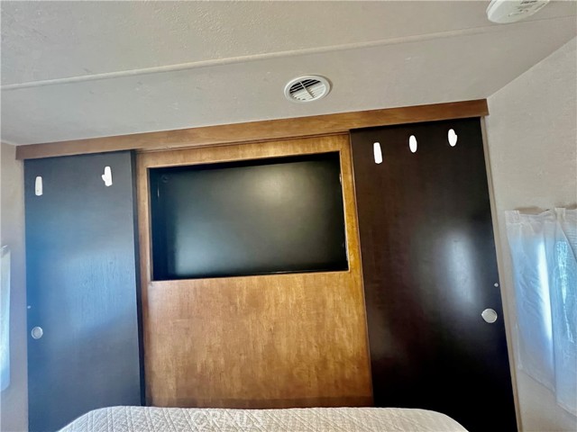 Detail Gallery Image 18 of 60 For 1295 S Cawston Ave, Hemet,  CA 92545 - – Beds | – Baths