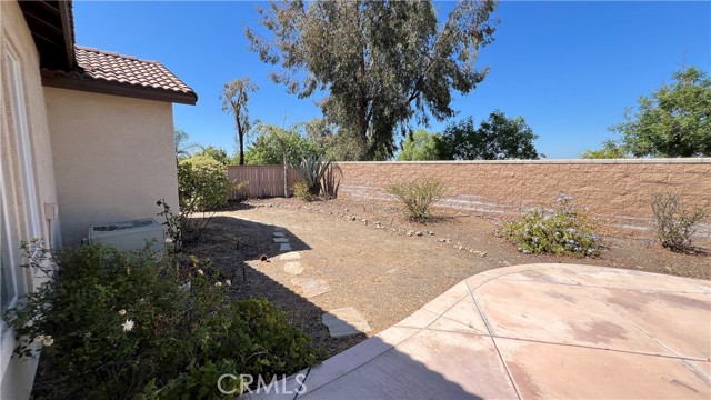 Detail Gallery Image 20 of 21 For 679 Shasta Dr, Corona,  CA 92881 - 3 Beds | 2 Baths