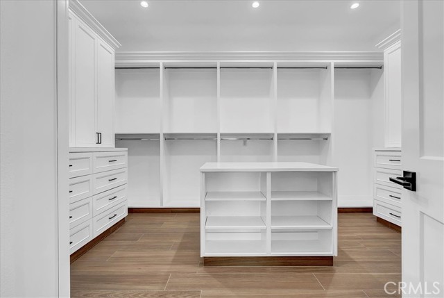 605 S Anderson Road, Exeter CA: https://media.crmls.org/medias/69385661-b95c-44b7-9059-70360892f10c.jpg