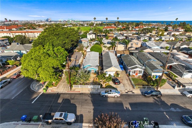 Detail Gallery Image 3 of 47 For 2604 S Kerckhoff Ave, San Pedro,  CA 90731 - 2 Beds | 2 Baths