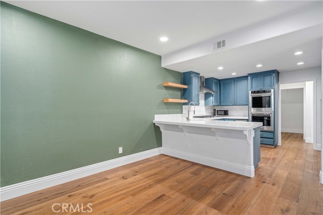 Detail Gallery Image 13 of 53 For 24526 Windsor Dr a,  Valencia,  CA 91355 - 3 Beds | 2/1 Baths