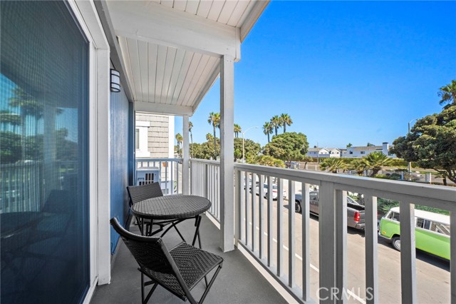 Detail Gallery Image 14 of 26 For 6507 Seashore Dr., Newport Beach,  CA 92663 - 4 Beds | 2 Baths