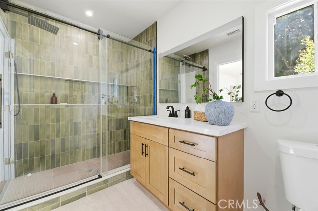 Detail Gallery Image 17 of 33 For 2563 S Bentley, Los Angeles,  CA 90064 - 3 Beds | 3 Baths