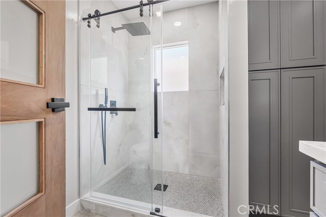 6617 Haas Avenue, Los Angeles CA: https://media.crmls.org/medias/693af767-dcbb-46d2-8aef-7be1cc7f86c2.jpg