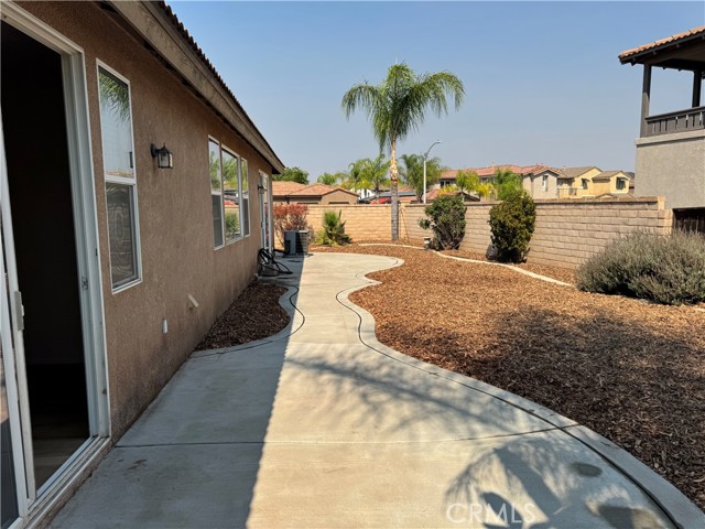 32684 Salvia Circle, Winchester CA: https://media.crmls.org/medias/693b50cf-271d-4303-8ebd-15cb80164229.jpg