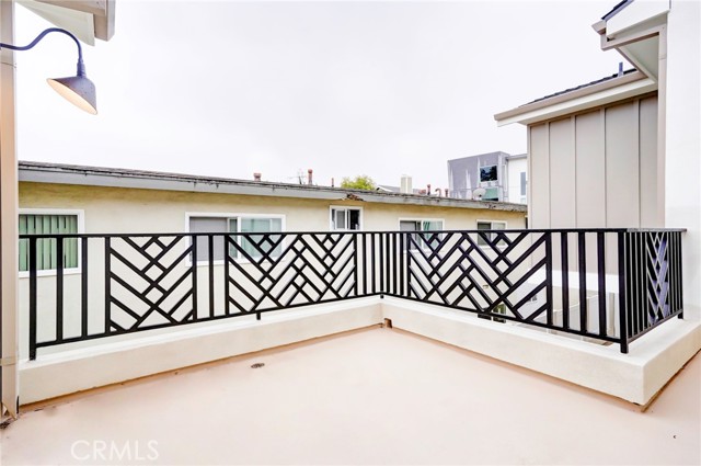 2412 Carnegie Lane, Redondo Beach, California 90278, 4 Bedrooms Bedrooms, ,3 BathroomsBathrooms,Residential,For Sale,Carnegie,SB24041187