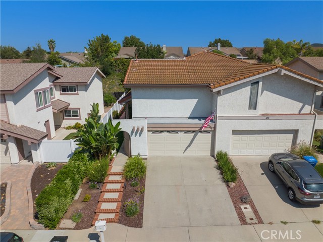 190 Heather Ridge Avenue photo 3